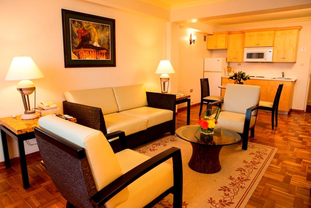 Kapok Hotel Port of Spain Kamer foto